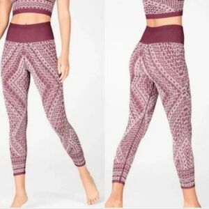 Fabletics New Veranda Burgundy Lace Jacquard High Waisted Seamless Legging SZ XS